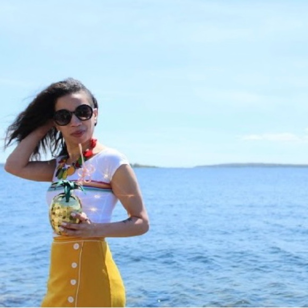 Meet your Posher, Joelle